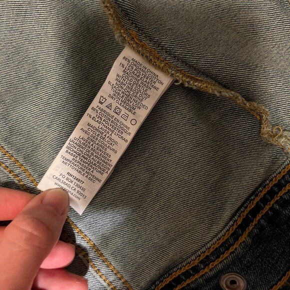 Levi Jean Jacket - Picture 6 of 16